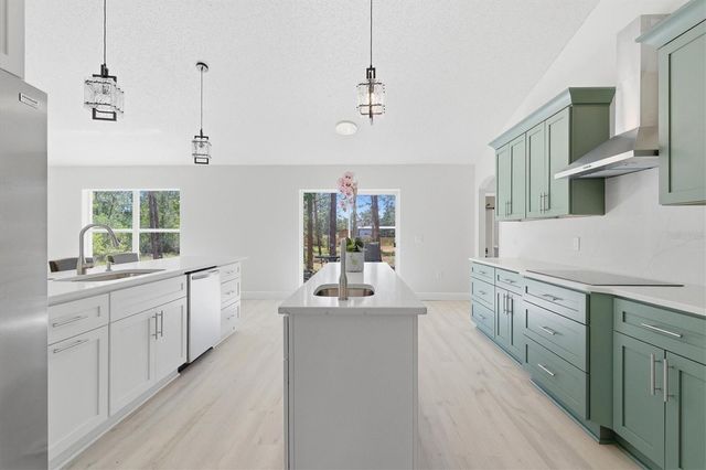 18063 PARROT ROAD, Weeki Wachee, FL 34614