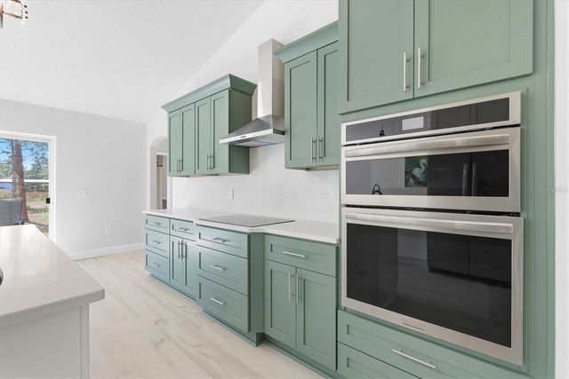 18063 PARROT ROAD, Weeki Wachee, FL 34614