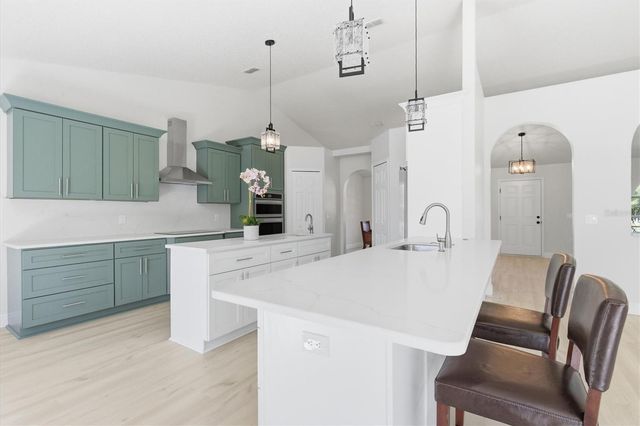 18063 PARROT ROAD, Weeki Wachee, FL 34614