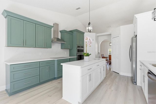 18063 PARROT ROAD, Weeki Wachee, FL 34614