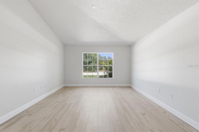 18063 PARROT ROAD, Weeki Wachee, FL 34614
