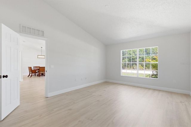 18063 PARROT ROAD, Weeki Wachee, FL 34614