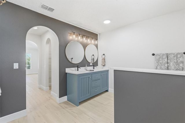 18063 PARROT ROAD, Weeki Wachee, FL 34614