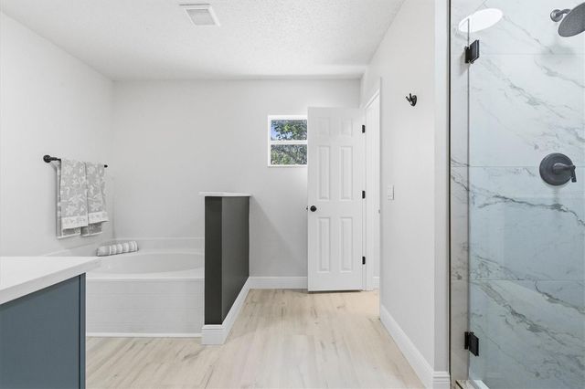 18063 PARROT ROAD, Weeki Wachee, FL 34614