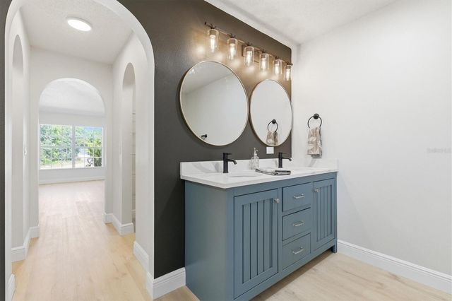 18063 PARROT ROAD, Weeki Wachee, FL 34614