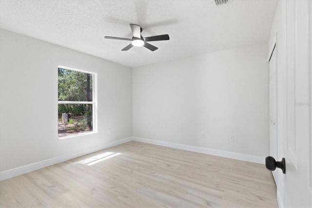 18063 PARROT ROAD, Weeki Wachee, FL 34614