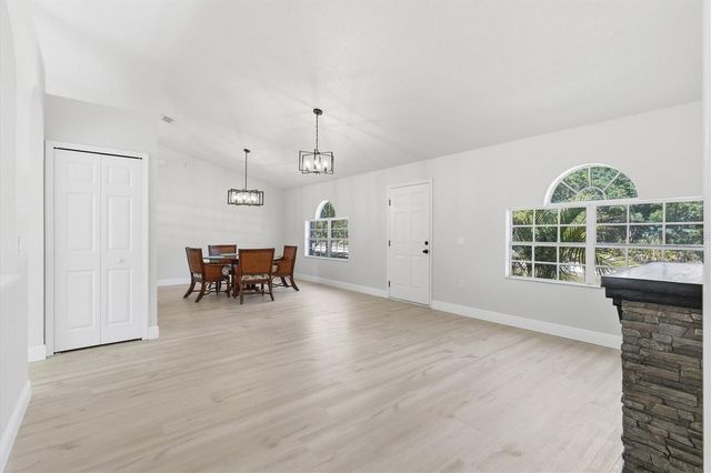 18063 PARROT ROAD, Weeki Wachee, FL 34614