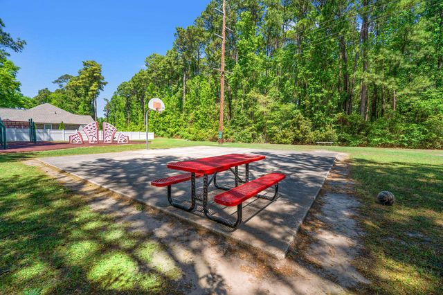 887 Pinner Pl., Myrtle Beach, SC 29577