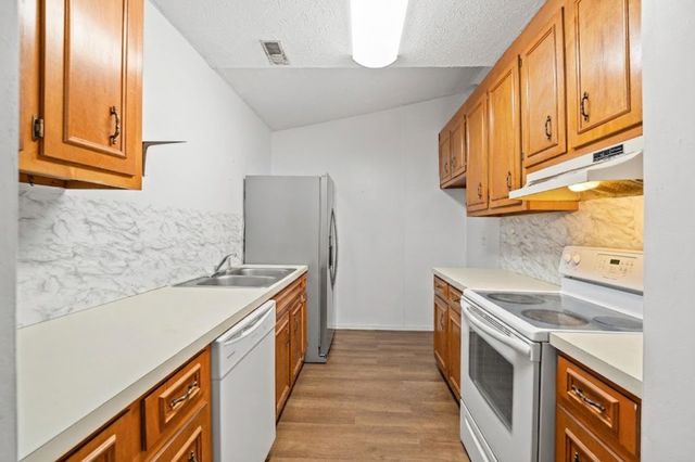 887 Pinner Pl., Myrtle Beach, SC 29577