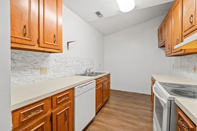 887 Pinner Pl., Myrtle Beach, SC 29577