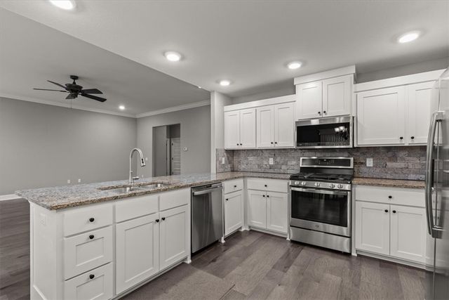 2005 W Chandler Avenue, Rogers, AR 72758