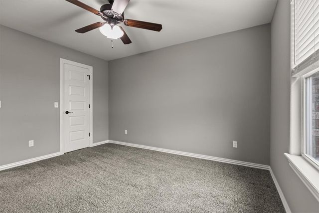 2005 W Chandler Avenue, Rogers, AR 72758
