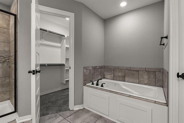 2005 W Chandler Avenue, Rogers, AR 72758