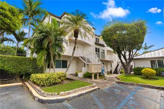 8585 NW 6th Lane 9208, Miami, FL 33126
