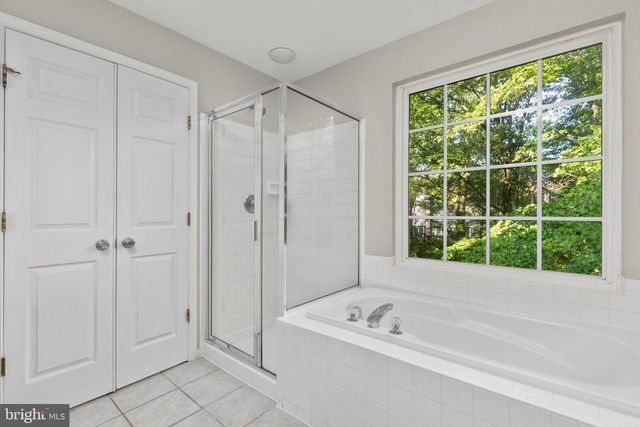 7582 GREAT SWAN CT, Alexandria, VA 22306