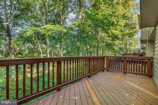 7582 GREAT SWAN CT, Alexandria, VA 22306