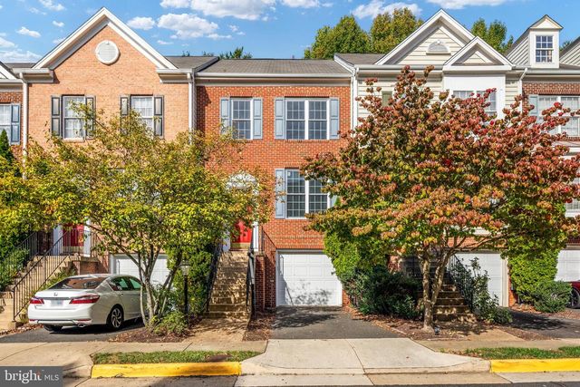 7582 GREAT SWAN CT, Alexandria, VA 22306