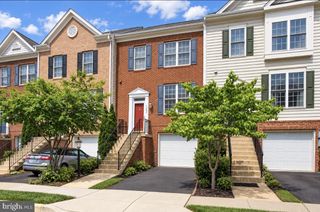 7582 GREAT SWAN CT, Alexandria, VA 22306