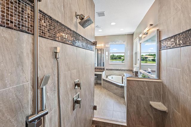 12132 Aviles Circle, Palm Beach Gardens, FL 33418