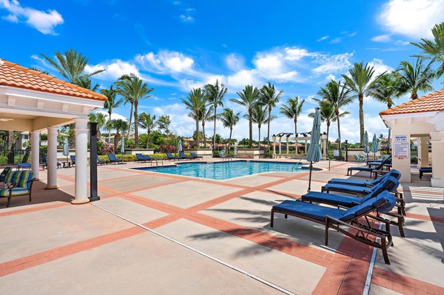 12132 Aviles Circle, Palm Beach Gardens, FL 33418