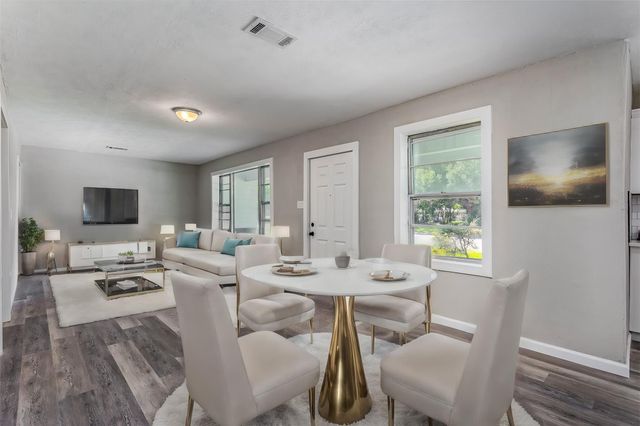 608 W Lobit Street, Baytown, TX 77520