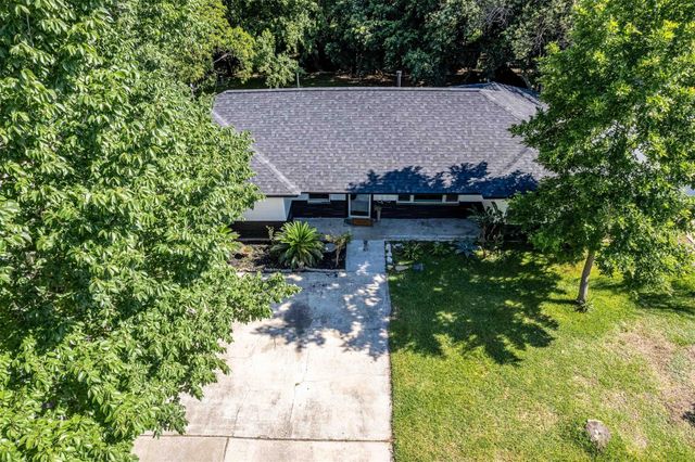 608 W Lobit Street, Baytown, TX 77520