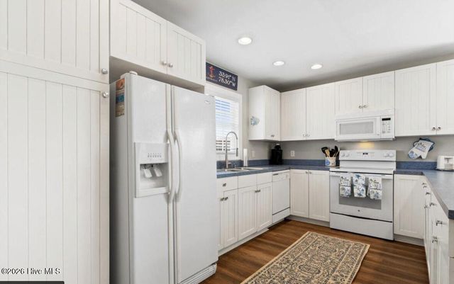 436 Ocean Boulevard W, Holden Beach, NC 28462