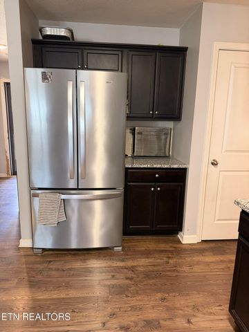 9443 Avian Forest Lane, Heiskell, TN 37754
