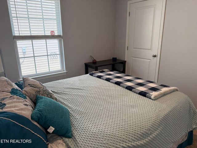 9443 Avian Forest Lane, Heiskell, TN 37754