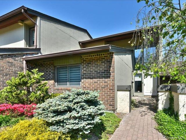 120 Estate Drive, Jericho, NY 11753