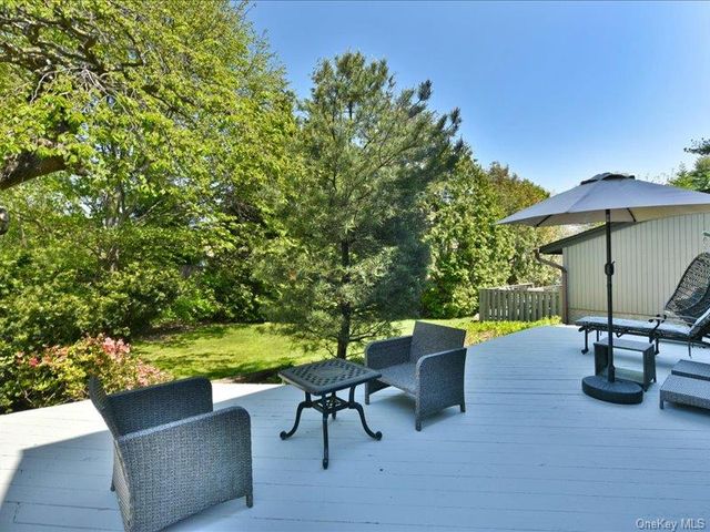 120 Estate Drive, Jericho, NY 11753