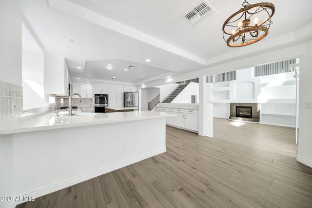 2333 W ZENITH Lane, Phoenix, AZ 85085