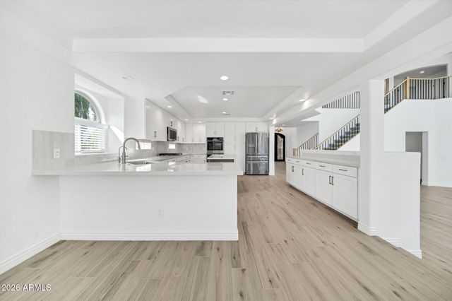 2333 W ZENITH Lane, Phoenix, AZ 85085