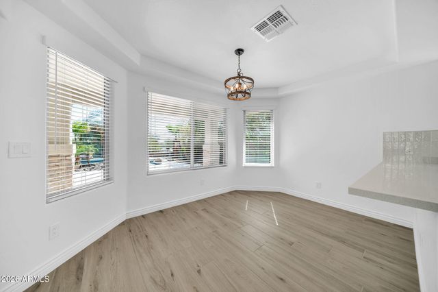 2333 W ZENITH Lane, Phoenix, AZ 85085