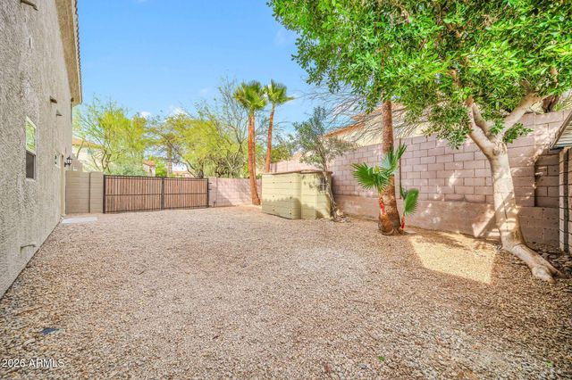2333 W ZENITH Lane, Phoenix, AZ 85085