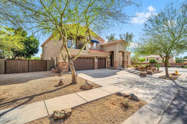 2333 W ZENITH Lane, Phoenix, AZ 85085