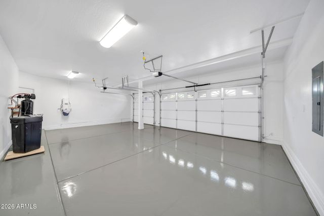 2333 W ZENITH Lane, Phoenix, AZ 85085