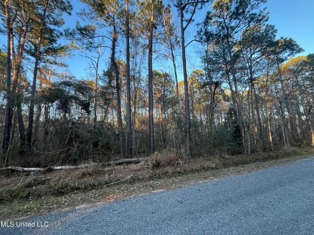 Lot 37-38 E Greene Street, Bay Saint Louis, MS 39520