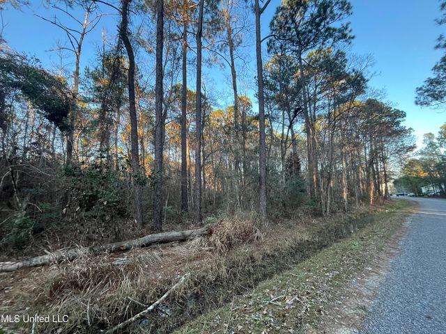 Lot 37-38 E Greene Street, Bay Saint Louis, MS 39520