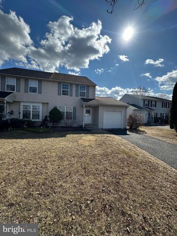 2073 CLOVER MILL RD, Quakertown, PA 18951