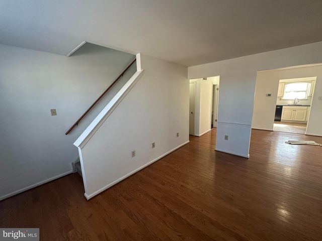 2073 CLOVER MILL RD, Quakertown, PA 18951