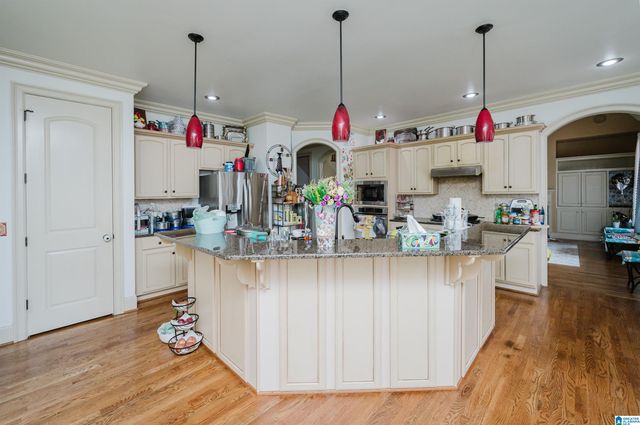 1366 SCOUT TRACE, Hoover, AL 35244