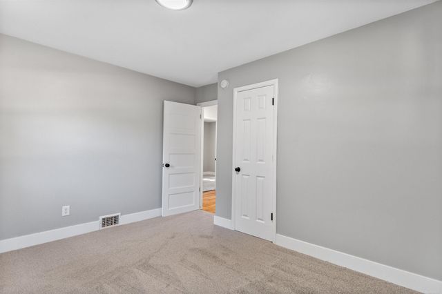 10419 W 11 Mile Road, Huntington Woods, MI 48070