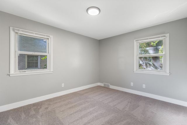 10419 W 11 Mile Road, Huntington Woods, MI 48070