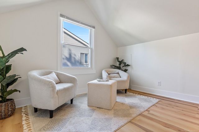 10419 W 11 Mile Road, Huntington Woods, MI 48070