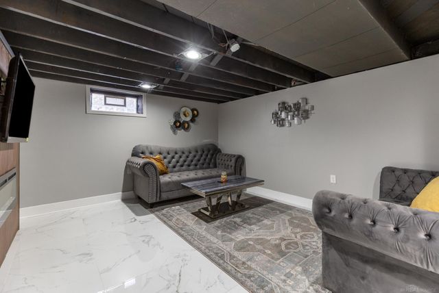 10419 W 11 Mile Road, Huntington Woods, MI 48070