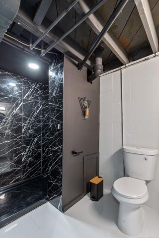 10419 W 11 Mile Road, Huntington Woods, MI 48070