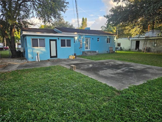 9402 NW 2nd Pl, Miami Shores, FL 33150