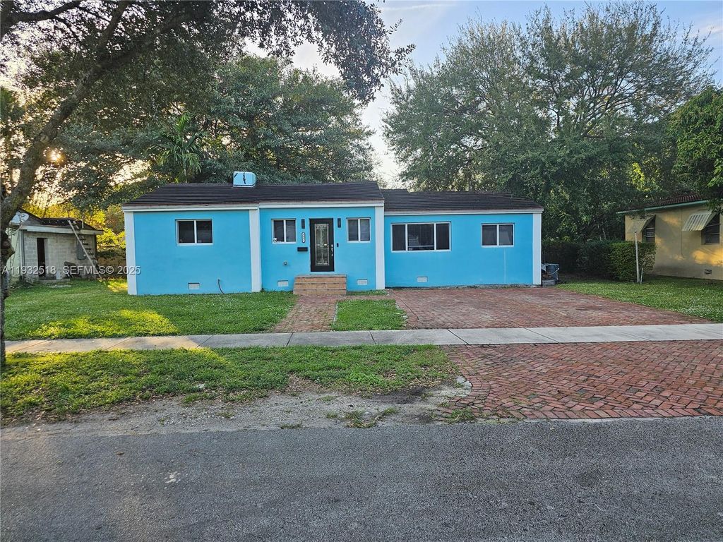 9402 NW 2nd Pl, Miami Shores, FL 33150
