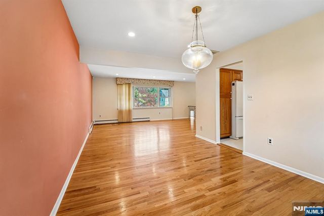 41-57 Rys, Fair Lawn, NJ 07410